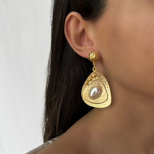 Vintage Gold Pearl Earrings